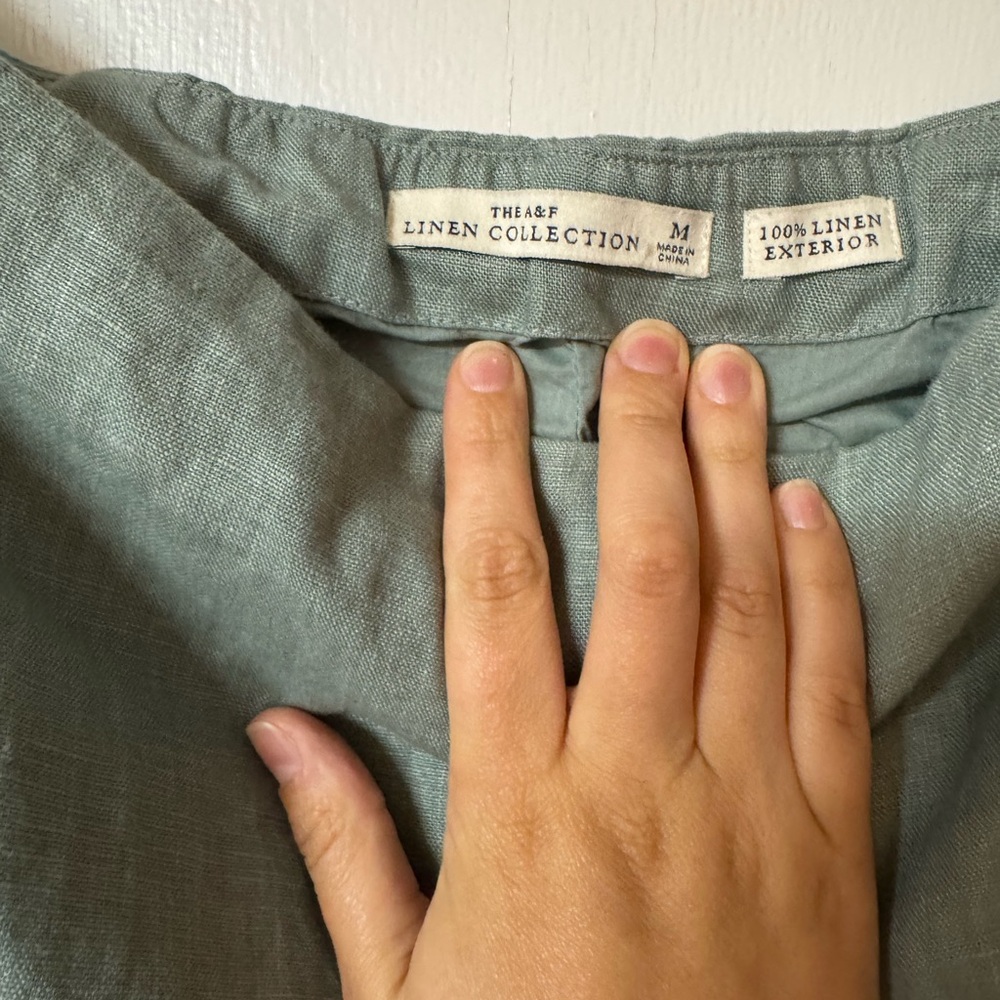 Abercrombie Linen Collection Vest and Skirt Set - Picture 8 of 10